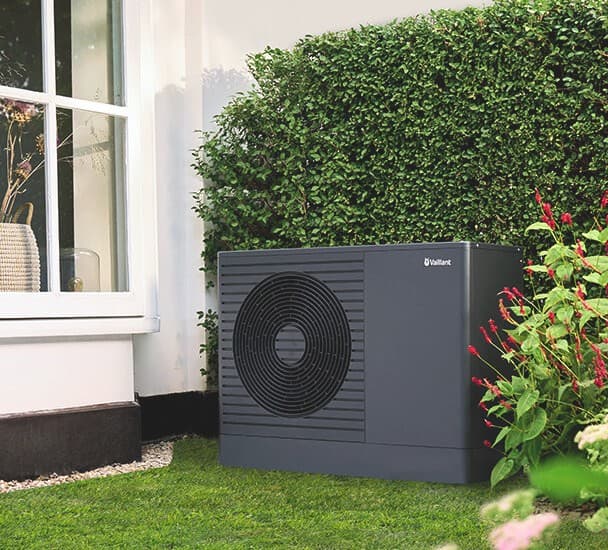 Pompa de caldura aroTHERM pro cu functia „Flexible Space”