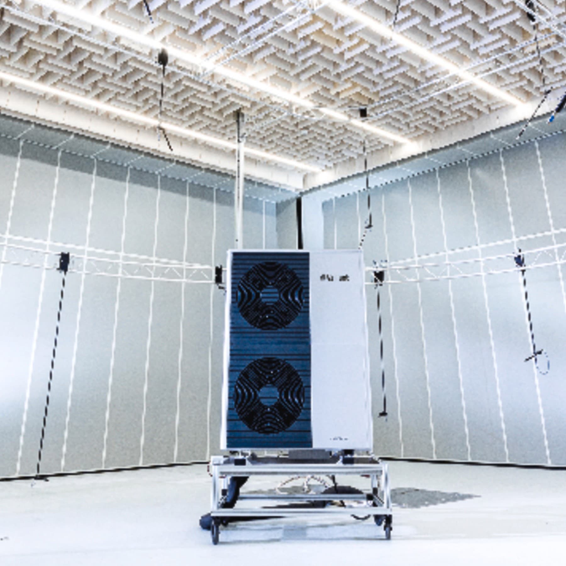 Pompa de caldura Vaillant in centru de testare