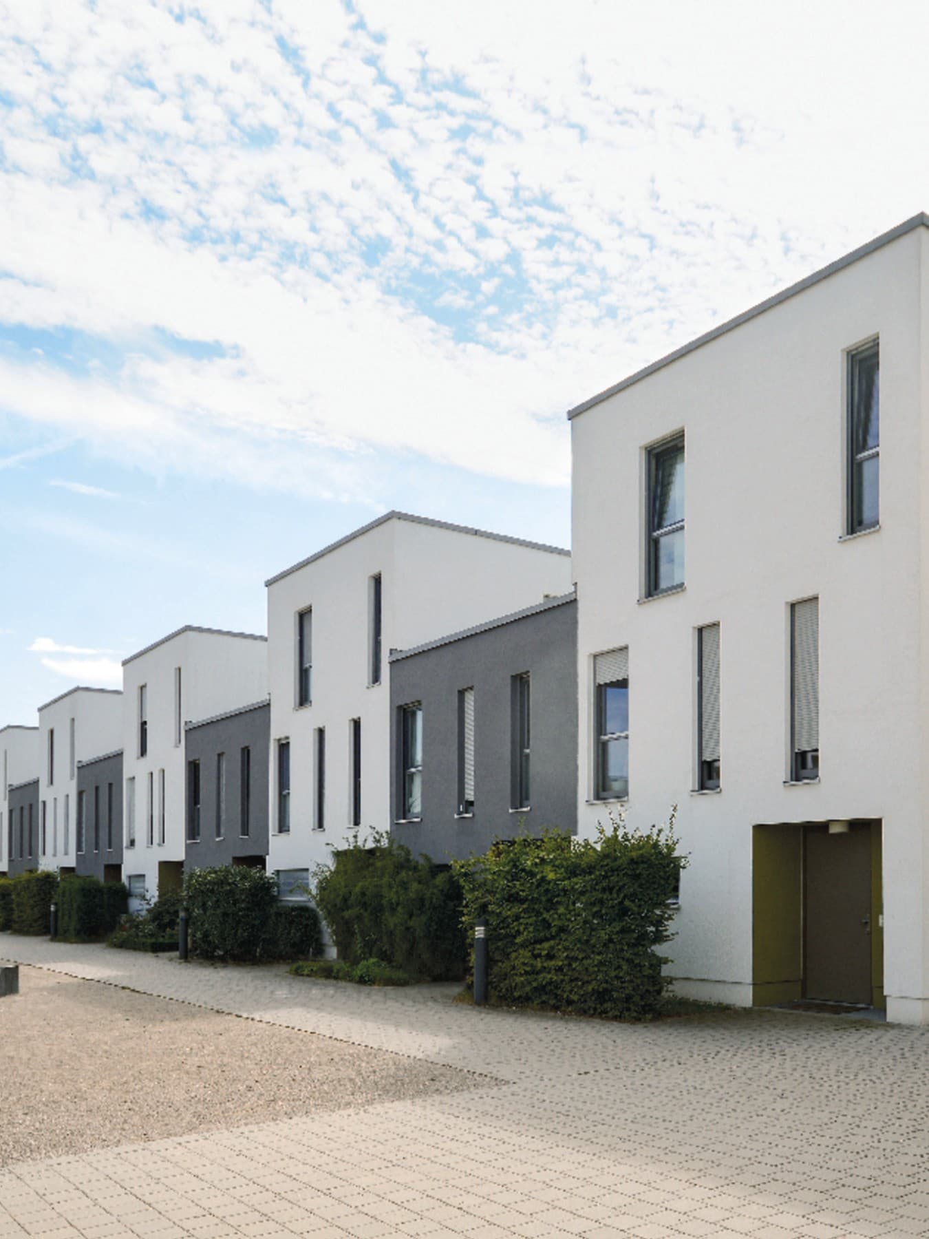 Case insiruite recent construite