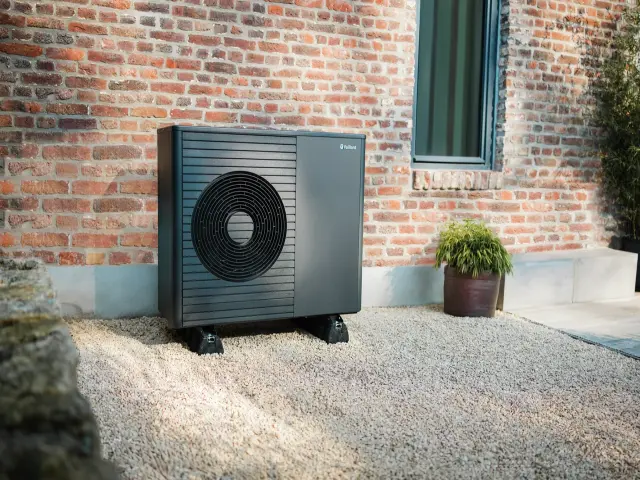 aroTHERM plus