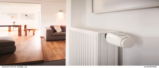 Radiator cu termostat Vaillant